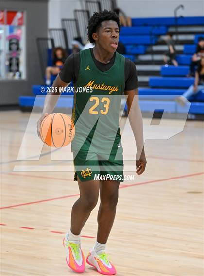 Thumbnail 2 in Mira Costa vs. Long Beach Poly (Section 7) photogallery.