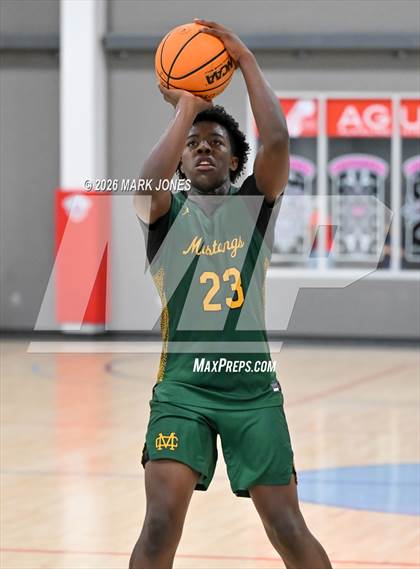 Thumbnail 3 in Mira Costa vs. Long Beach Poly (Section 7) photogallery.