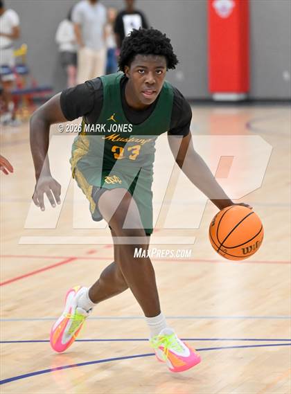 Thumbnail 1 in Mira Costa vs. Long Beach Poly (Section 7) photogallery.