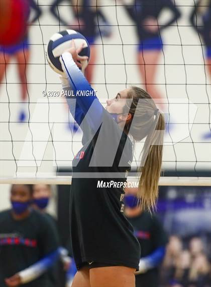 Thumbnail 3 in Georgetown @ Leander photogallery.