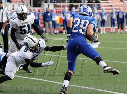 Thumbnail 1 in Middletown vs. Darien (CIAC Class L Semifinal) photogallery.