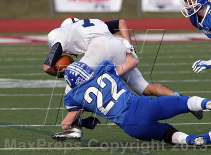 Thumbnail 3 in Middletown vs. Darien (CIAC Class L Semifinal) photogallery.