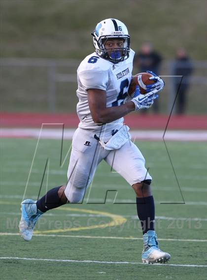 Thumbnail 2 in Middletown vs. Darien (CIAC Class L Semifinal) photogallery.