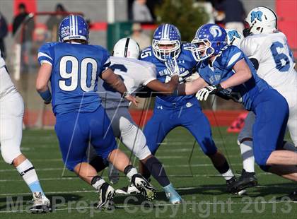 Thumbnail 3 in Middletown vs. Darien (CIAC Class L Semifinal) photogallery.