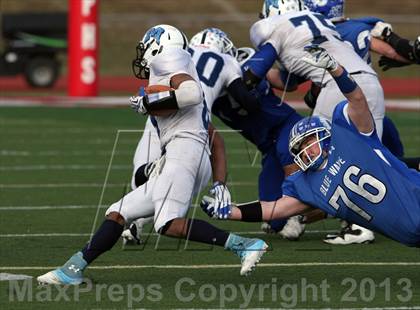 Thumbnail 2 in Middletown vs. Darien (CIAC Class L Semifinal) photogallery.