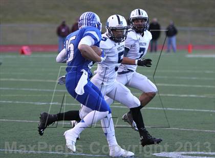 Thumbnail 2 in Middletown vs. Darien (CIAC Class L Semifinal) photogallery.