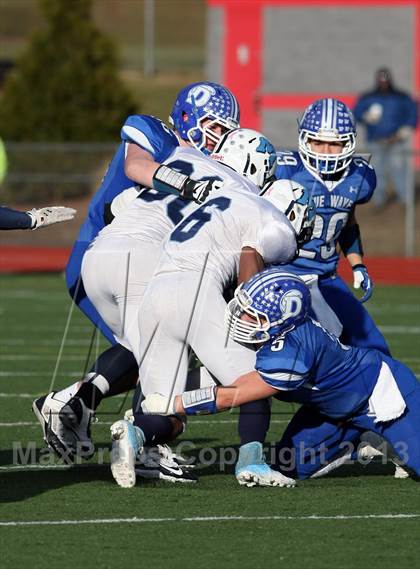 Thumbnail 2 in Middletown vs. Darien (CIAC Class L Semifinal) photogallery.