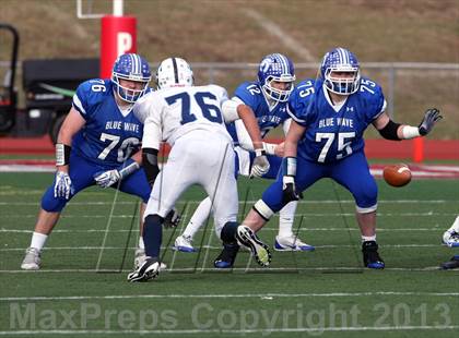Thumbnail 2 in Middletown vs. Darien (CIAC Class L Semifinal) photogallery.