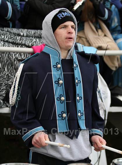 Thumbnail 3 in Middletown vs. Darien (CIAC Class L Semifinal) photogallery.