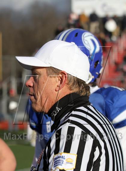 Thumbnail 2 in Middletown vs. Darien (CIAC Class L Semifinal) photogallery.