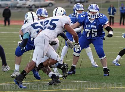 Thumbnail 2 in Middletown vs. Darien (CIAC Class L Semifinal) photogallery.