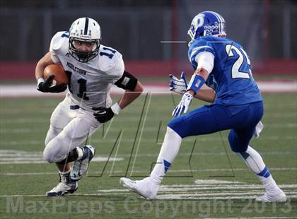 Thumbnail 3 in Middletown vs. Darien (CIAC Class L Semifinal) photogallery.