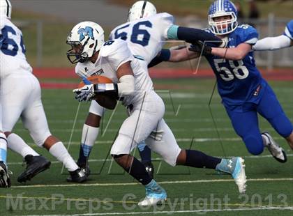 Thumbnail 1 in Middletown vs. Darien (CIAC Class L Semifinal) photogallery.