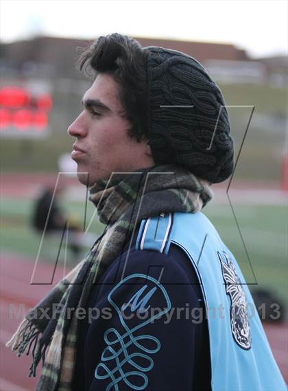 Thumbnail 3 in Middletown vs. Darien (CIAC Class L Semifinal) photogallery.