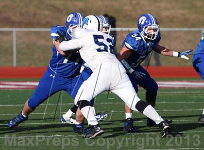 Thumbnail 3 in Middletown vs. Darien (CIAC Class L Semifinal) photogallery.