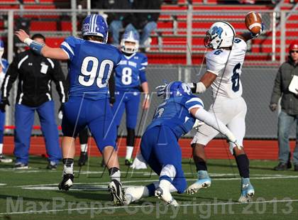 Thumbnail 3 in Middletown vs. Darien (CIAC Class L Semifinal) photogallery.