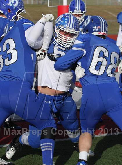 Thumbnail 2 in Middletown vs. Darien (CIAC Class L Semifinal) photogallery.