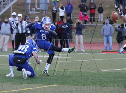 Thumbnail 2 in Middletown vs. Darien (CIAC Class L Semifinal) photogallery.