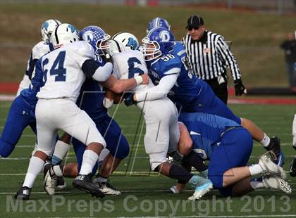 Thumbnail 1 in Middletown vs. Darien (CIAC Class L Semifinal) photogallery.