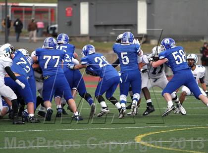 Thumbnail 3 in Middletown vs. Darien (CIAC Class L Semifinal) photogallery.