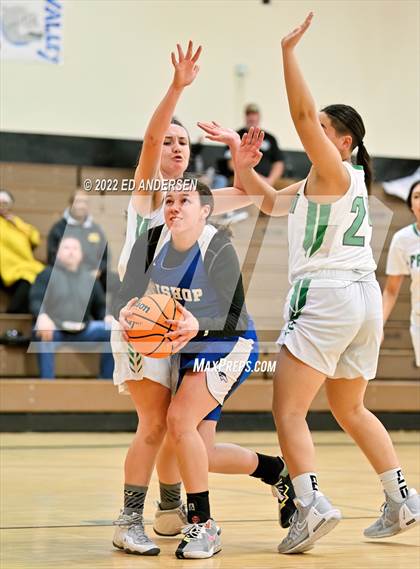 Thumbnail 3 in Churchill County vs. Bishop Union (Serpent Classic) photogallery.
