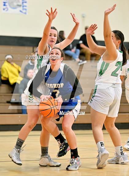 Thumbnail 2 in Churchill County vs. Bishop Union (Serpent Classic) photogallery.