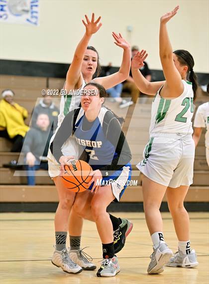 Thumbnail 1 in Churchill County vs. Bishop Union (Serpent Classic) photogallery.