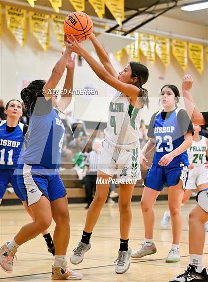 Thumbnail 2 in Churchill County vs. Bishop Union (Serpent Classic) photogallery.