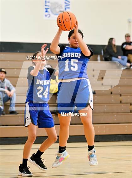 Thumbnail 3 in Churchill County vs. Bishop Union (Serpent Classic) photogallery.