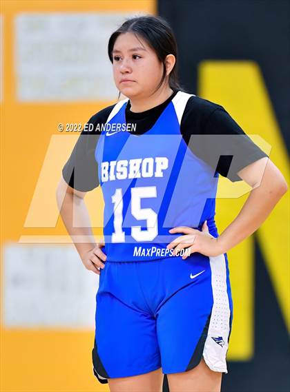 Thumbnail 2 in Churchill County vs. Bishop Union (Serpent Classic) photogallery.