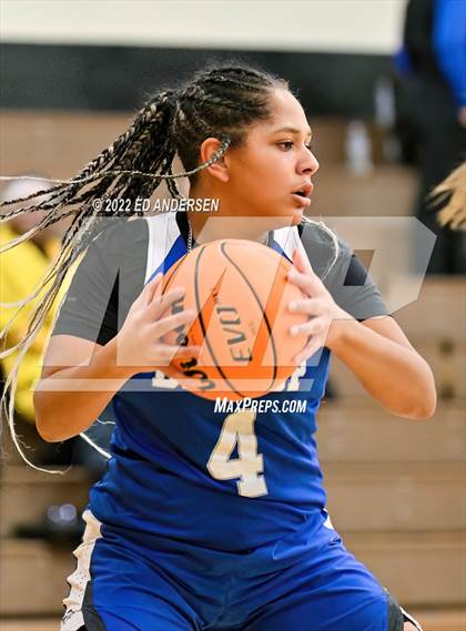 Thumbnail 1 in Churchill County vs. Bishop Union (Serpent Classic) photogallery.
