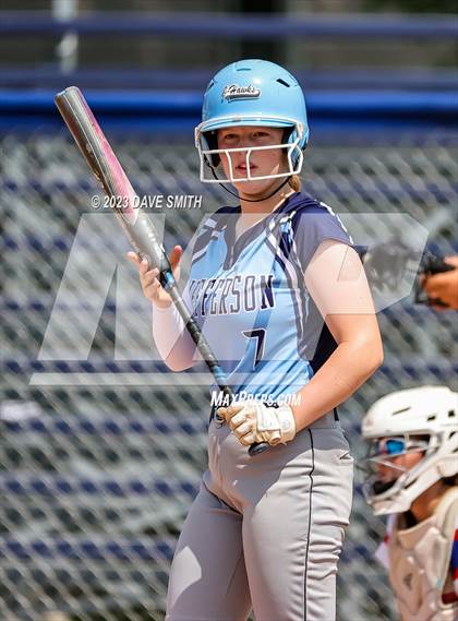 Thumbnail 3 in Jefferson vs Davenport Central (Jefferson Varsity Classic) photogallery.