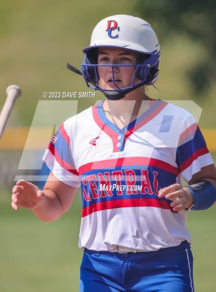 Thumbnail 2 in Jefferson vs Davenport Central (Jefferson Varsity Classic) photogallery.