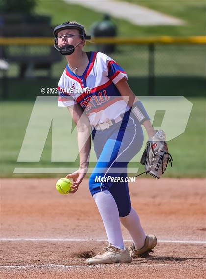 Thumbnail 3 in Jefferson vs Davenport Central (Jefferson Varsity Classic) photogallery.