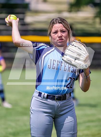 Thumbnail 1 in Jefferson vs Davenport Central (Jefferson Varsity Classic) photogallery.