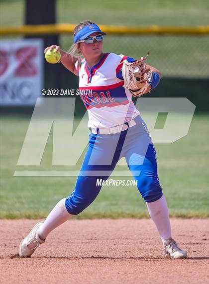 Thumbnail 2 in Jefferson vs Davenport Central (Jefferson Varsity Classic) photogallery.