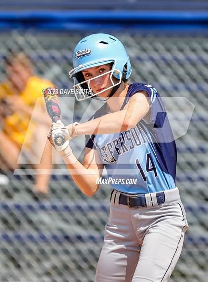 Thumbnail 3 in Jefferson vs Davenport Central (Jefferson Varsity Classic) photogallery.