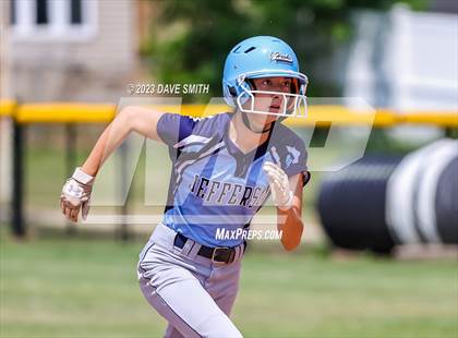 Thumbnail 1 in Jefferson vs Davenport Central (Jefferson Varsity Classic) photogallery.