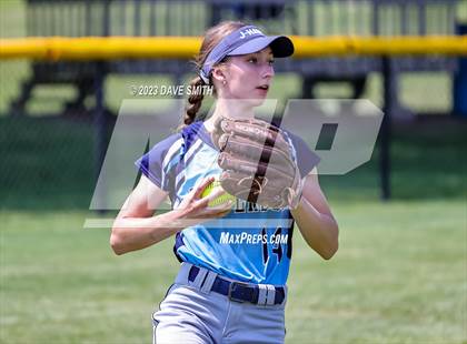 Thumbnail 1 in Jefferson vs Davenport Central (Jefferson Varsity Classic) photogallery.
