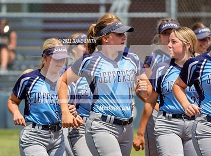 Thumbnail 3 in Jefferson vs Davenport Central (Jefferson Varsity Classic) photogallery.