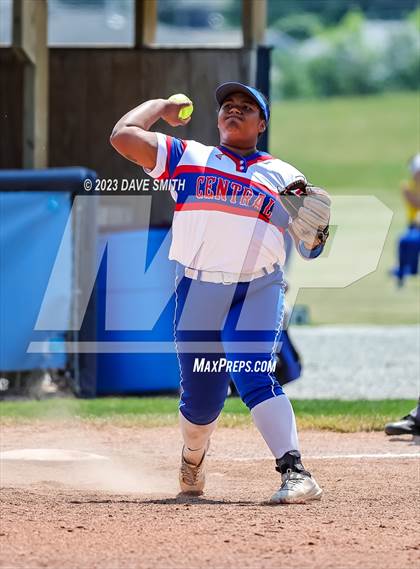 Thumbnail 1 in Jefferson vs Davenport Central (Jefferson Varsity Classic) photogallery.