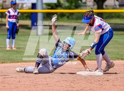 Thumbnail 1 in Jefferson vs Davenport Central (Jefferson Varsity Classic) photogallery.