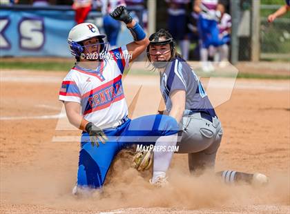 Thumbnail 2 in Jefferson vs Davenport Central (Jefferson Varsity Classic) photogallery.