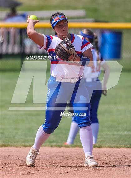 Thumbnail 1 in Jefferson vs Davenport Central (Jefferson Varsity Classic) photogallery.