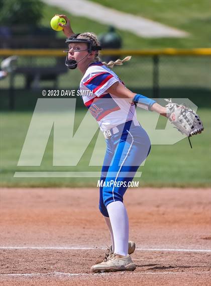 Thumbnail 2 in Jefferson vs Davenport Central (Jefferson Varsity Classic) photogallery.