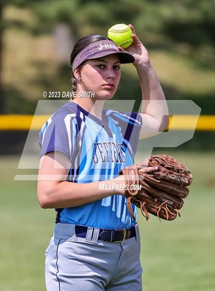 Thumbnail 1 in Jefferson vs Davenport Central (Jefferson Varsity Classic) photogallery.