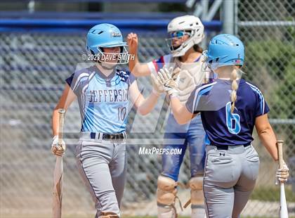 Thumbnail 1 in Jefferson vs Davenport Central (Jefferson Varsity Classic) photogallery.