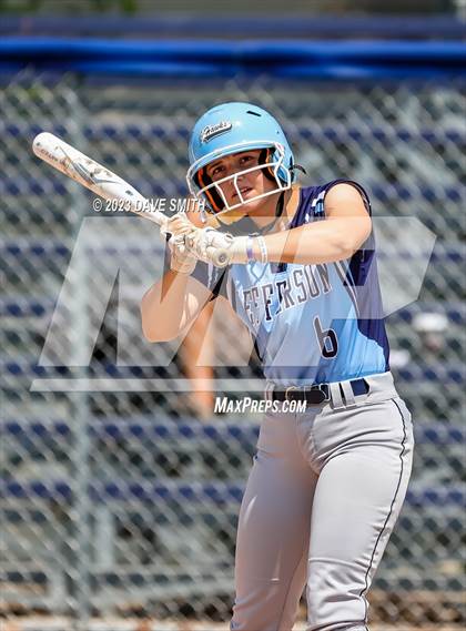 Thumbnail 3 in Jefferson vs Davenport Central (Jefferson Varsity Classic) photogallery.