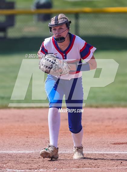 Thumbnail 1 in Jefferson vs Davenport Central (Jefferson Varsity Classic) photogallery.