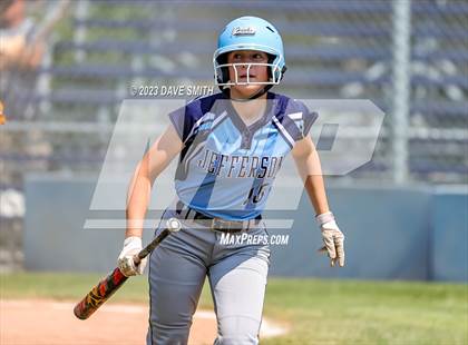 Thumbnail 2 in Jefferson vs Davenport Central (Jefferson Varsity Classic) photogallery.